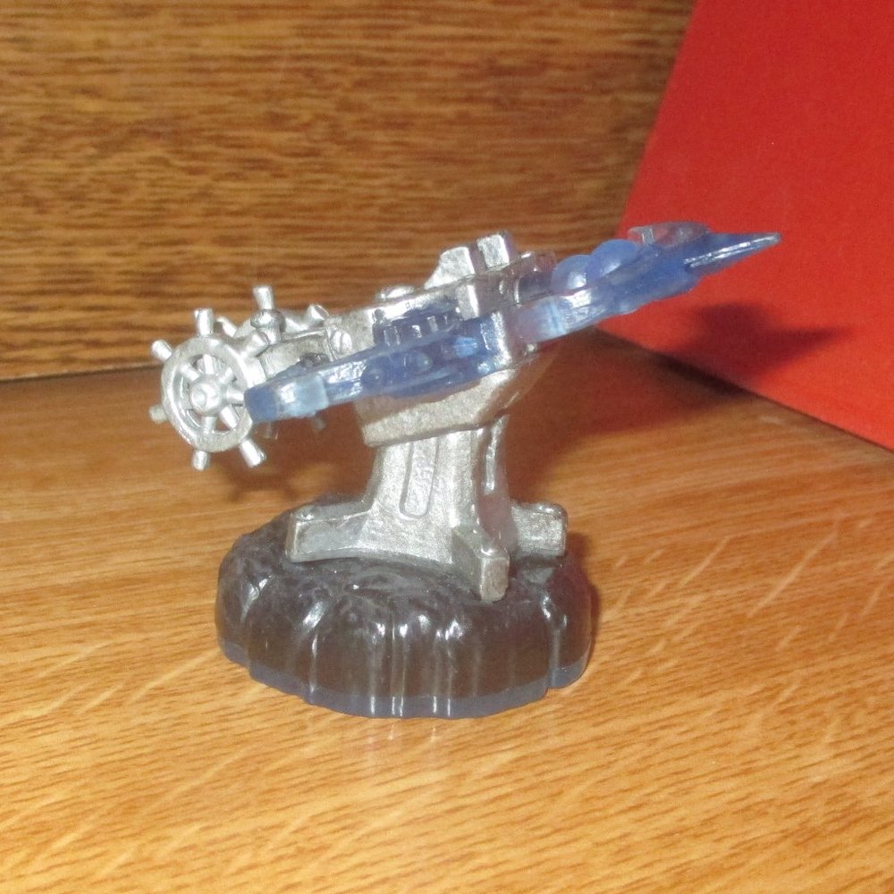 Arkeyan Crossbow (Magic Item) from Skylanders: Swap Force (Series 3) Figures